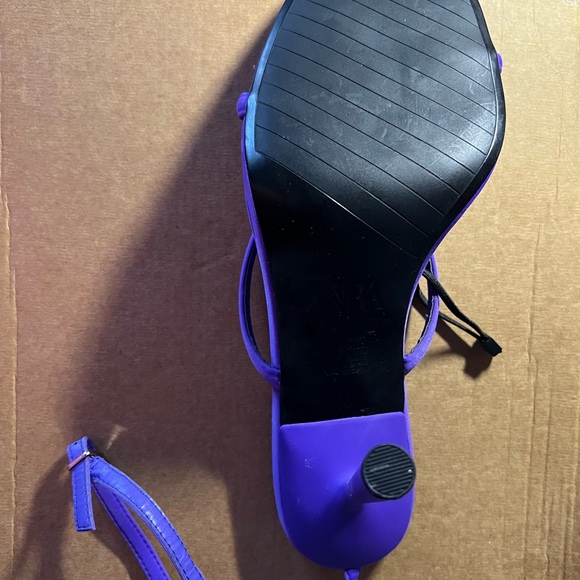 Women's Purple Strappy Heels - Picture 3 of 4